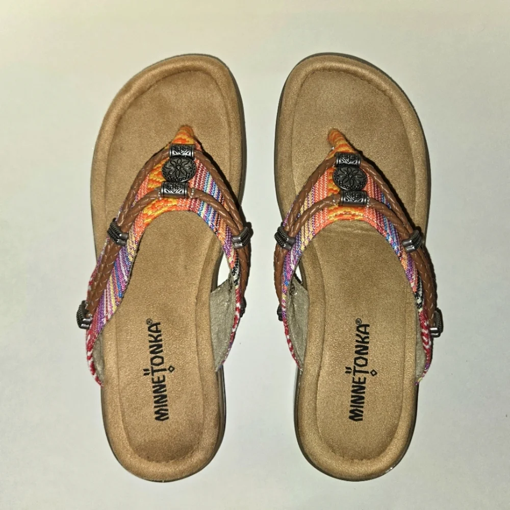 MINNETONKA Sandals - Picture 3 of 6